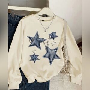 Star Pattern Cream Sweatshirt NEW 🌟